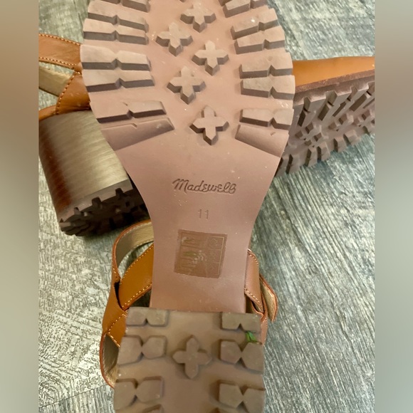 Madewell Leather Lug Sole Mary Janes, Size 11, Like New, Adjustable Ankle Strap - Picture 5 of 11
